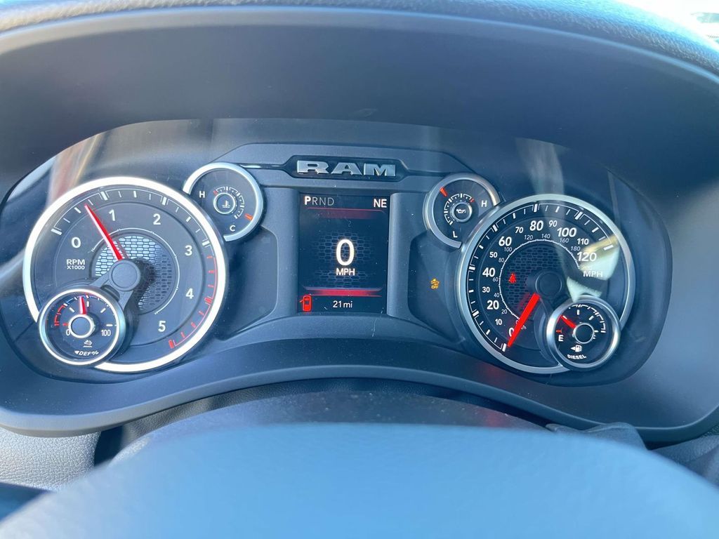2026 RAM 2500 Tradesman - Photo 14
