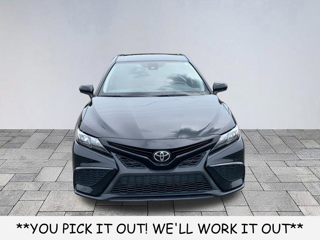 Used 2021 Toyota Camry SE with VIN 4T1G11AK2MU563658 for sale in Tuscaloosa, AL