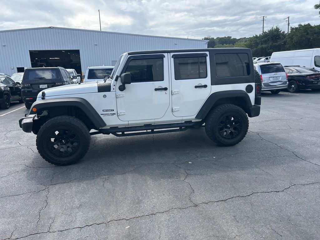 2018 Jeep Wrangler Unlimited Sport photo 4
