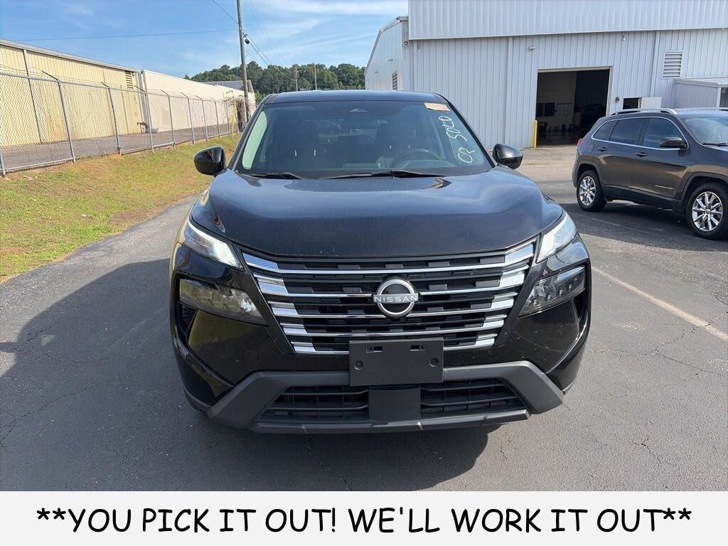 Used 2024 Nissan Rogue SV SUV