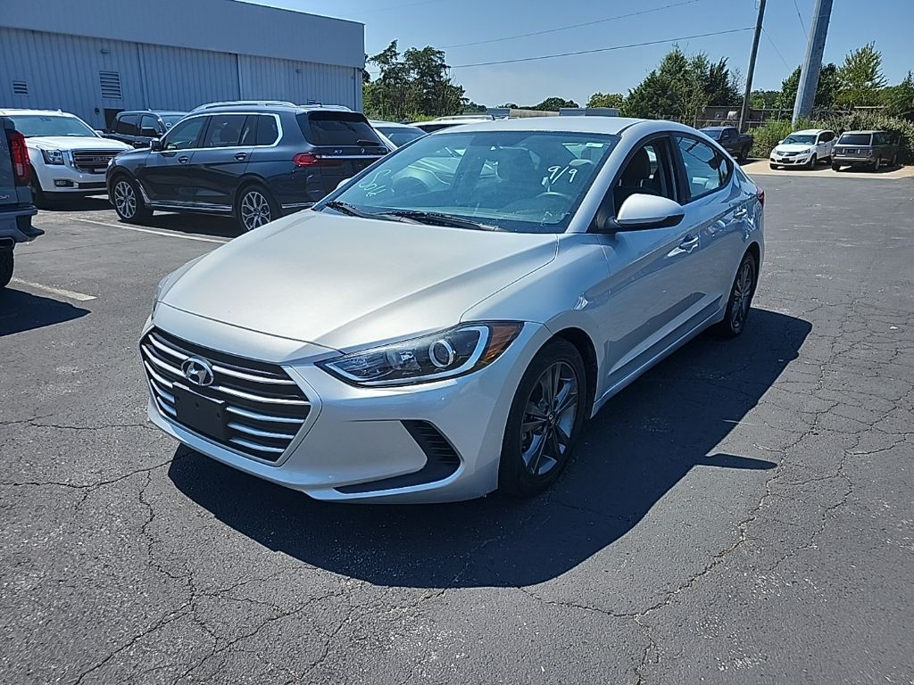 2018 Hyundai Elantra SEL photo 3
