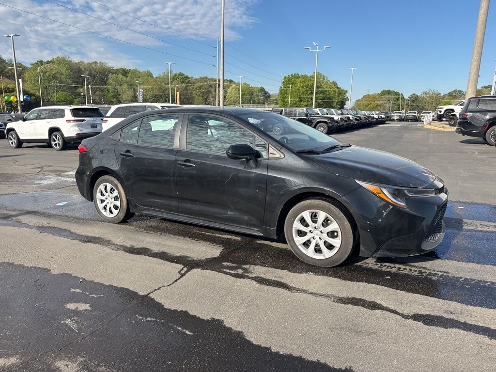 Used 2022 Toyota Corolla LE Sedan