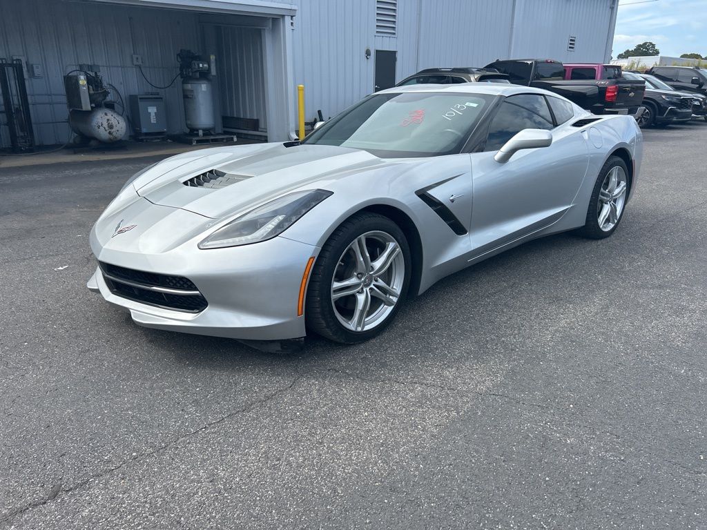 2017 Chevrolet Corvette Stingray 1LT photo 2