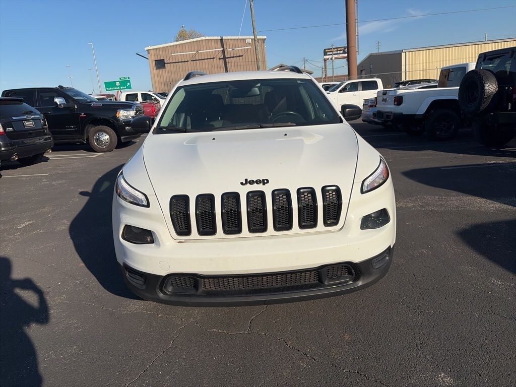 Used 2017 Jeep Cherokee Sport FWD SUV