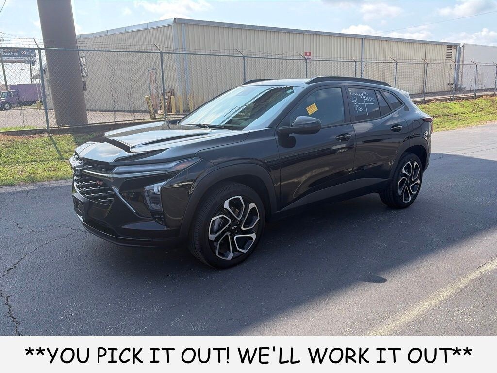 Used 2025 Chevrolet Trax 2RS SUV
