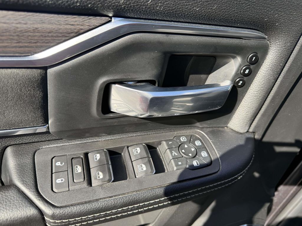 2026 RAM 2500 Laramie - Photo 12