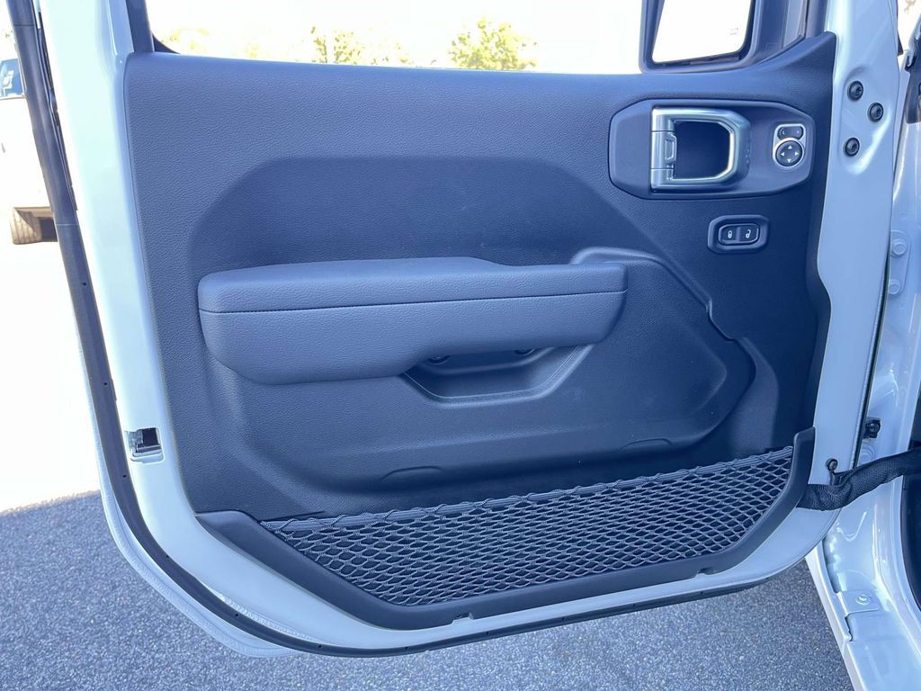 2026 Jeep Wrangler 4-Door Sport S - Photo 11