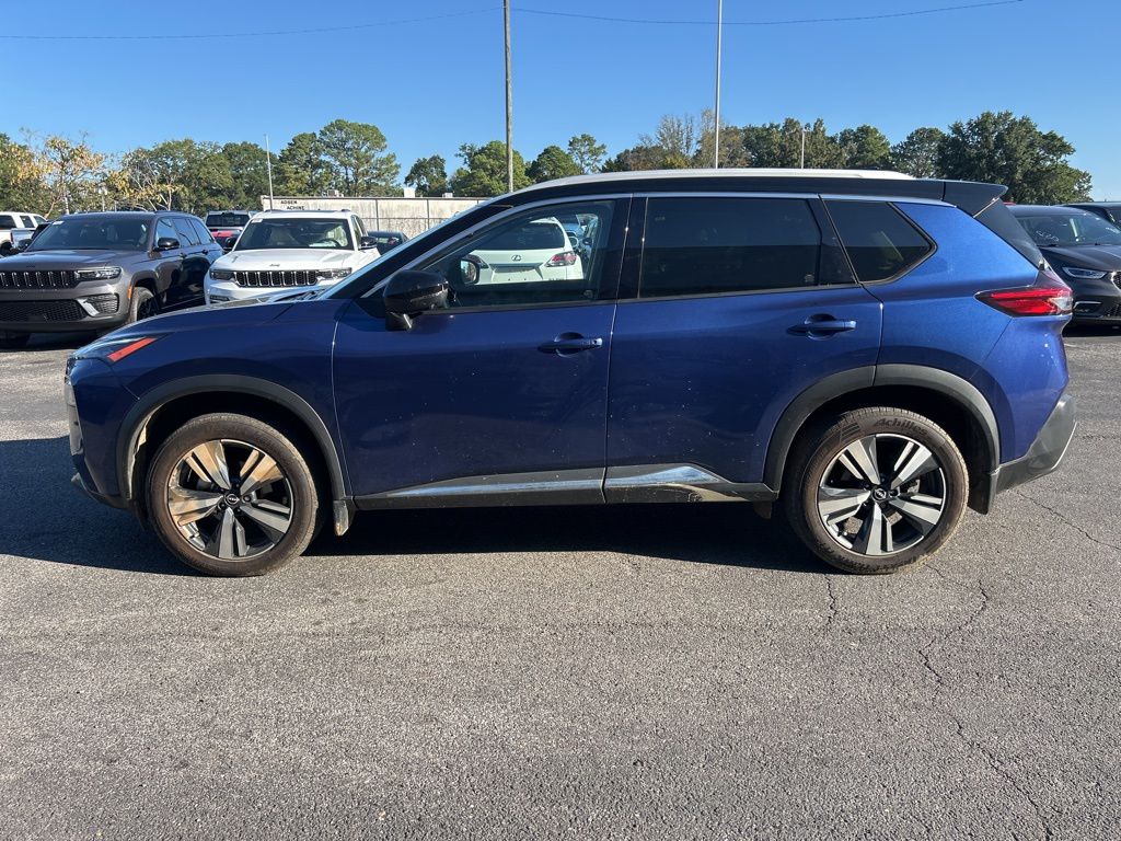 2023 Nissan Rogue SL photo 3