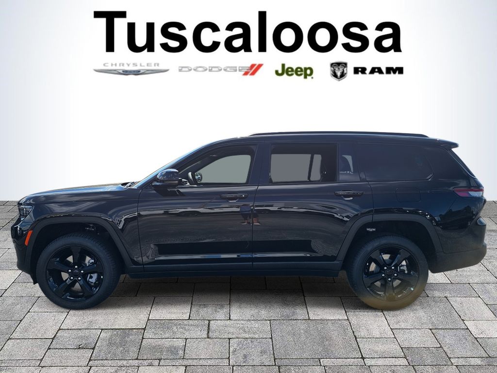2025 Jeep Grand Cherokee Limited photo 3