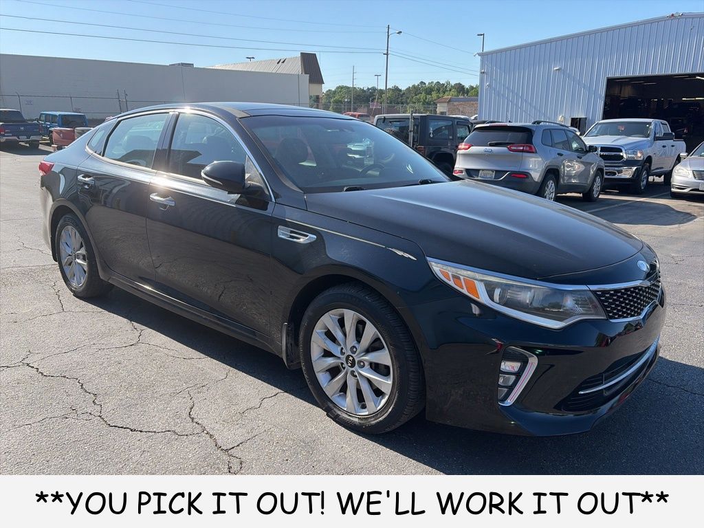 2018 Kia Optima S AT's photo