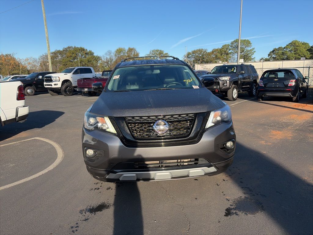 2020 Nissan Pathfinder SV photo 2