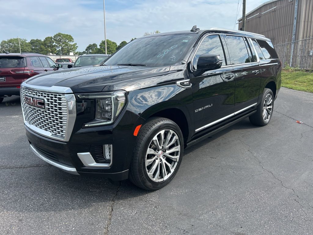 2021 Gmc Yukon XL Denali photo 2