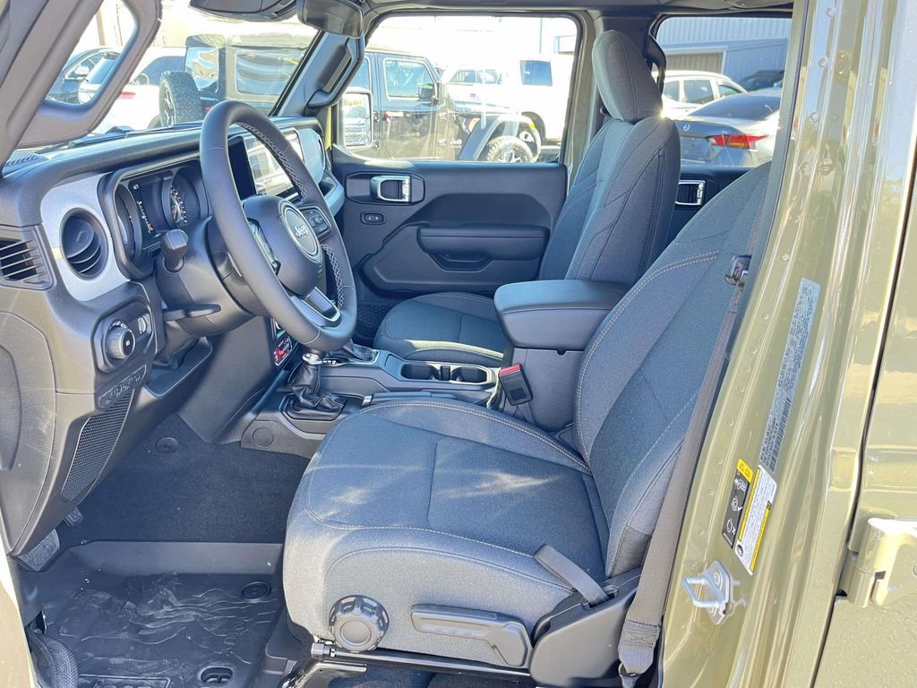 2026 Jeep Wrangler 4-Door Willys - Photo 23