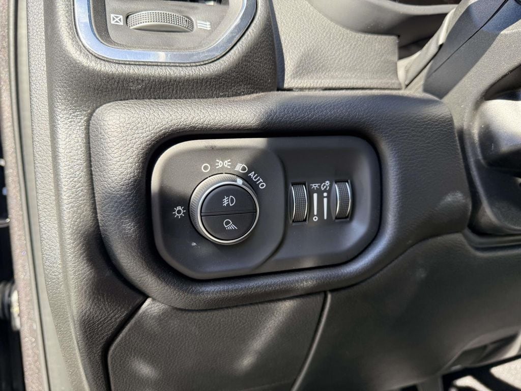 2026 RAM 2500 Laramie - Photo 14