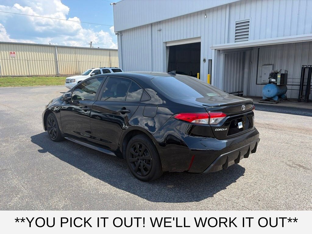 Used 2023 Toyota Corolla SE Sedan