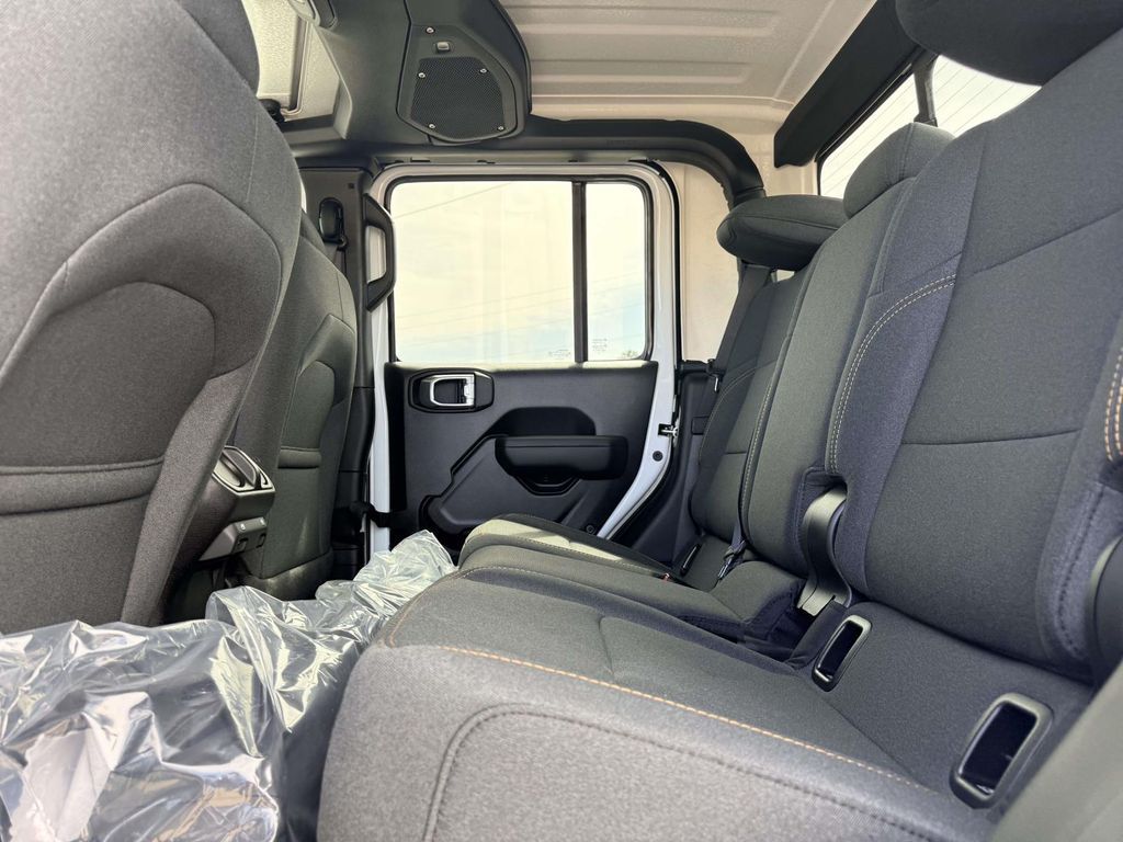 2026 Jeep Gladiator Willys - Photo 23