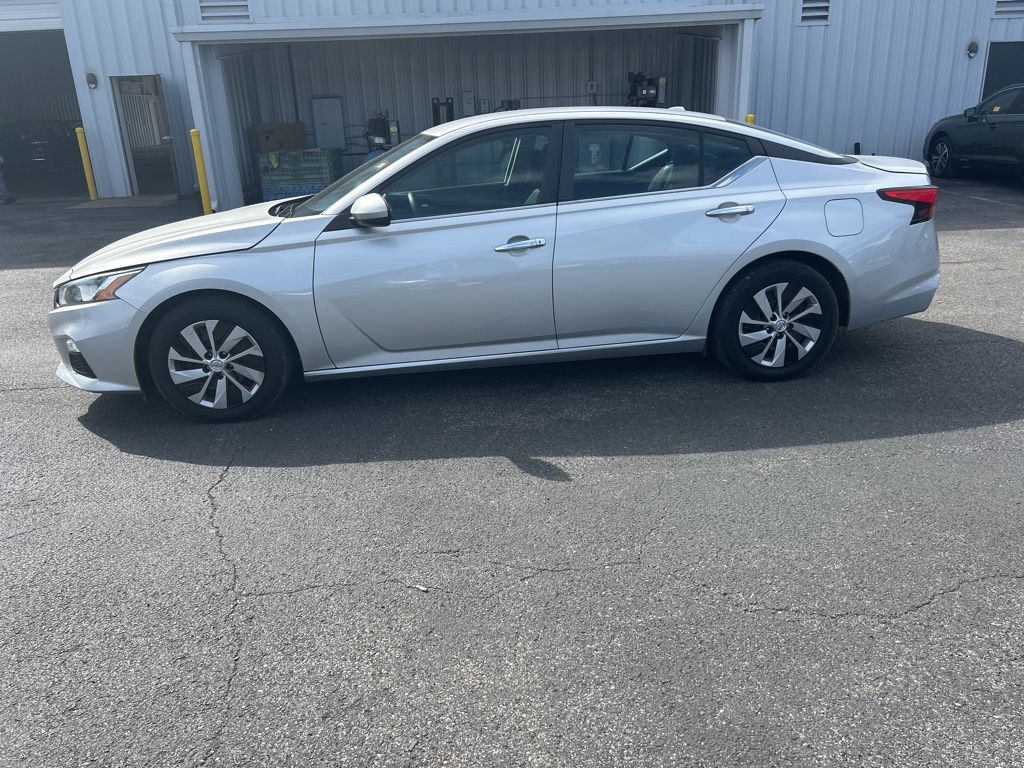 2019 Nissan Altima 2.5 S photo 4