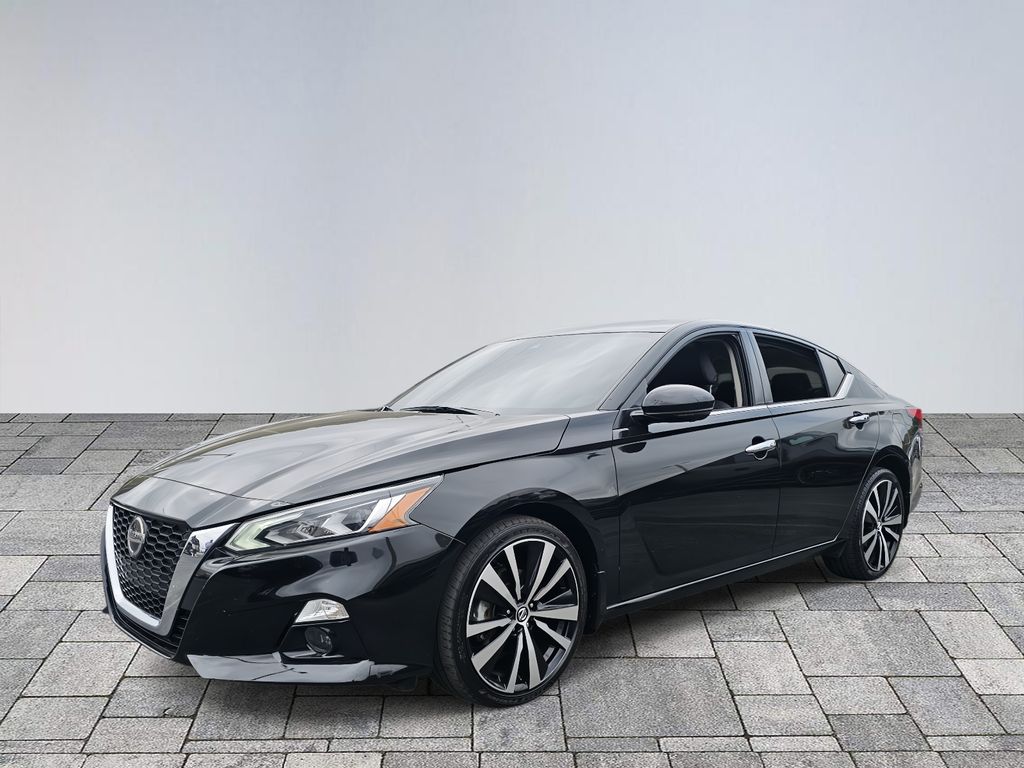 2021 Nissan Altima 2.5 Platinum photo 3
