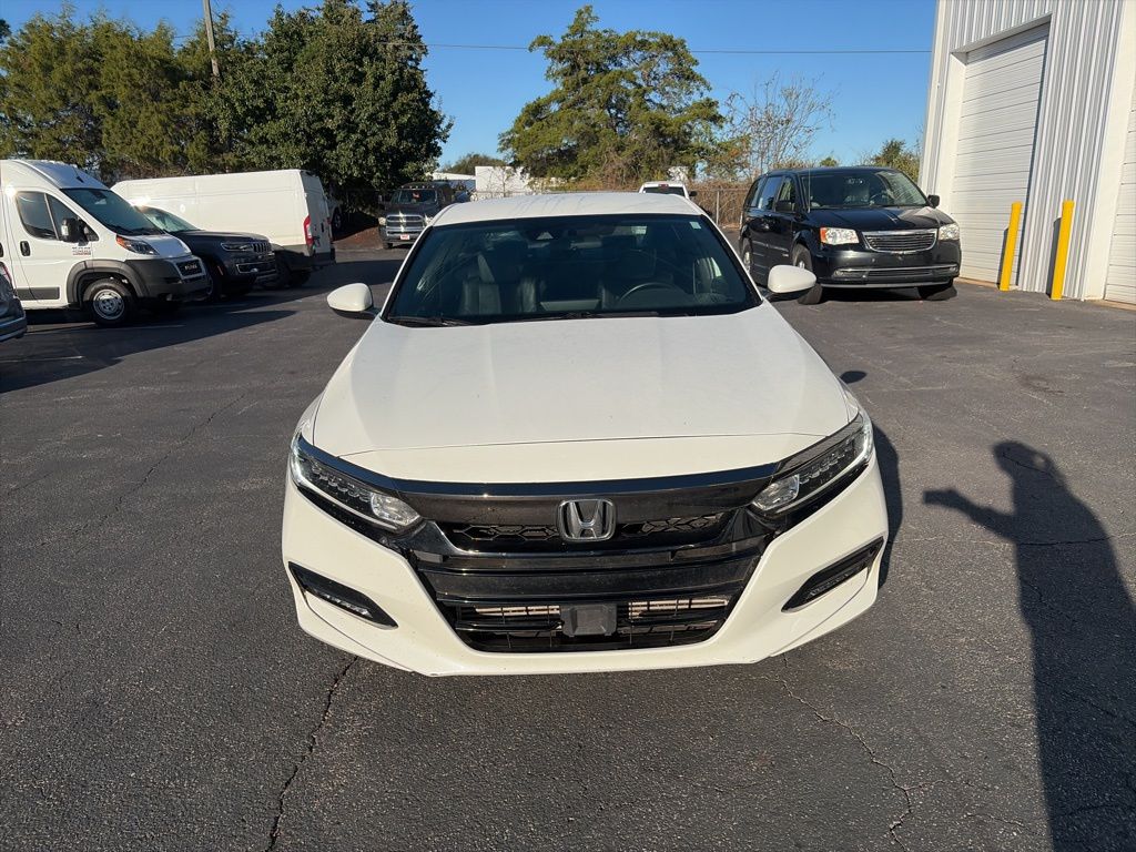 2019 Honda Accord Sport photo 2