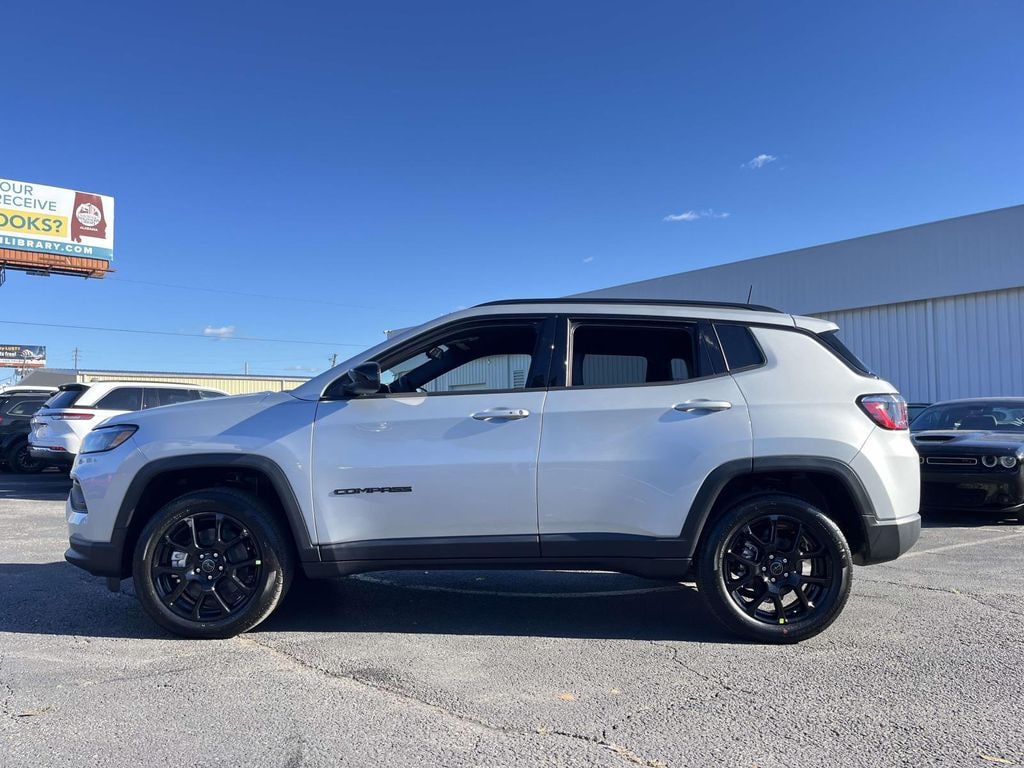 New 2026 Jeep Compass LATITUDE ALTITUDE 4X4 Sport Utility