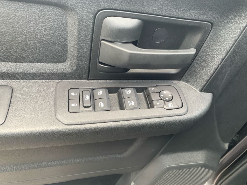 2026 RAM 3500 Tradesman - Photo 12