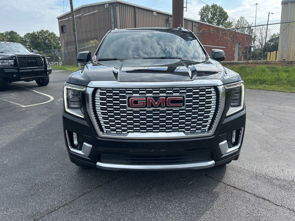 2021 Gmc Yukon XL Denali photo 2