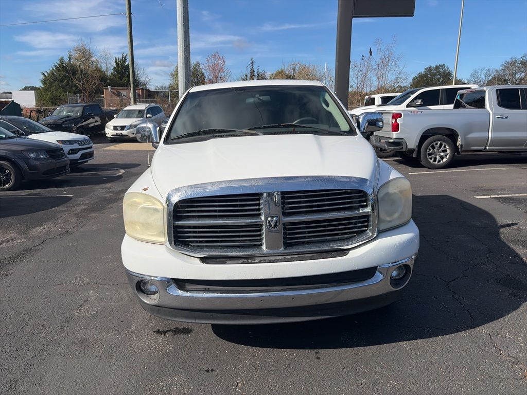 2008 Dodge Ram SLT photo 2