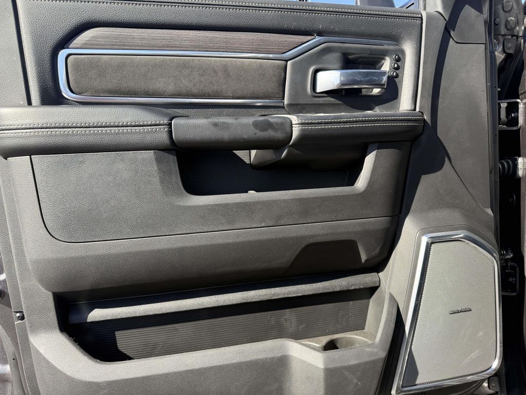 2026 RAM 2500 Laramie - Photo 11