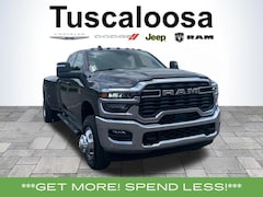 2026 Ram 3500 TRADESMAN CREW CAB 4X4 8' BOX Pickup