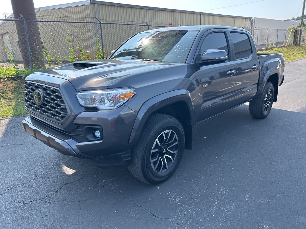 2023 Toyota Tacoma TRD Sport V6 photo 3