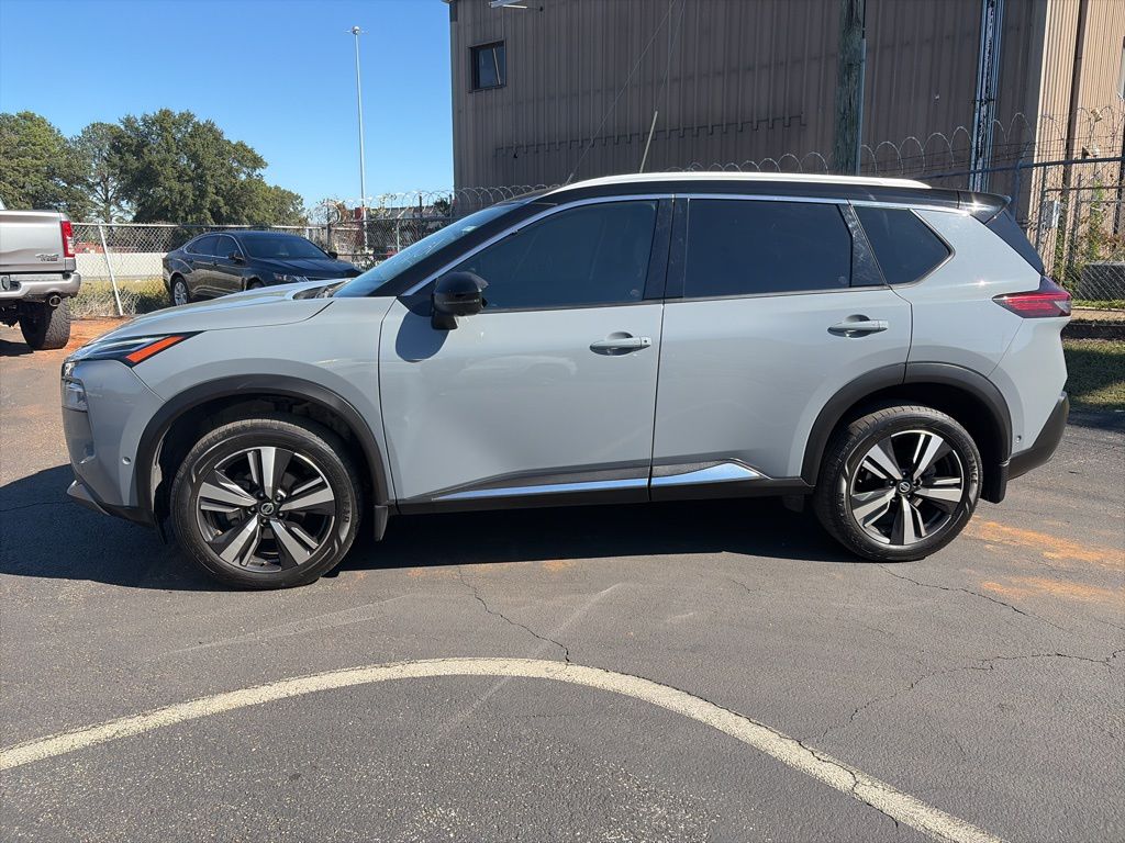 2021 Nissan Rogue Platinum photo 4