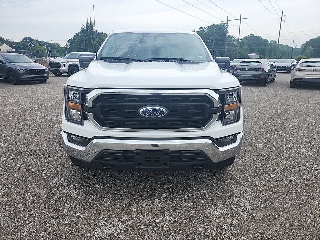 2023 Ford F-150 XLT photo 2