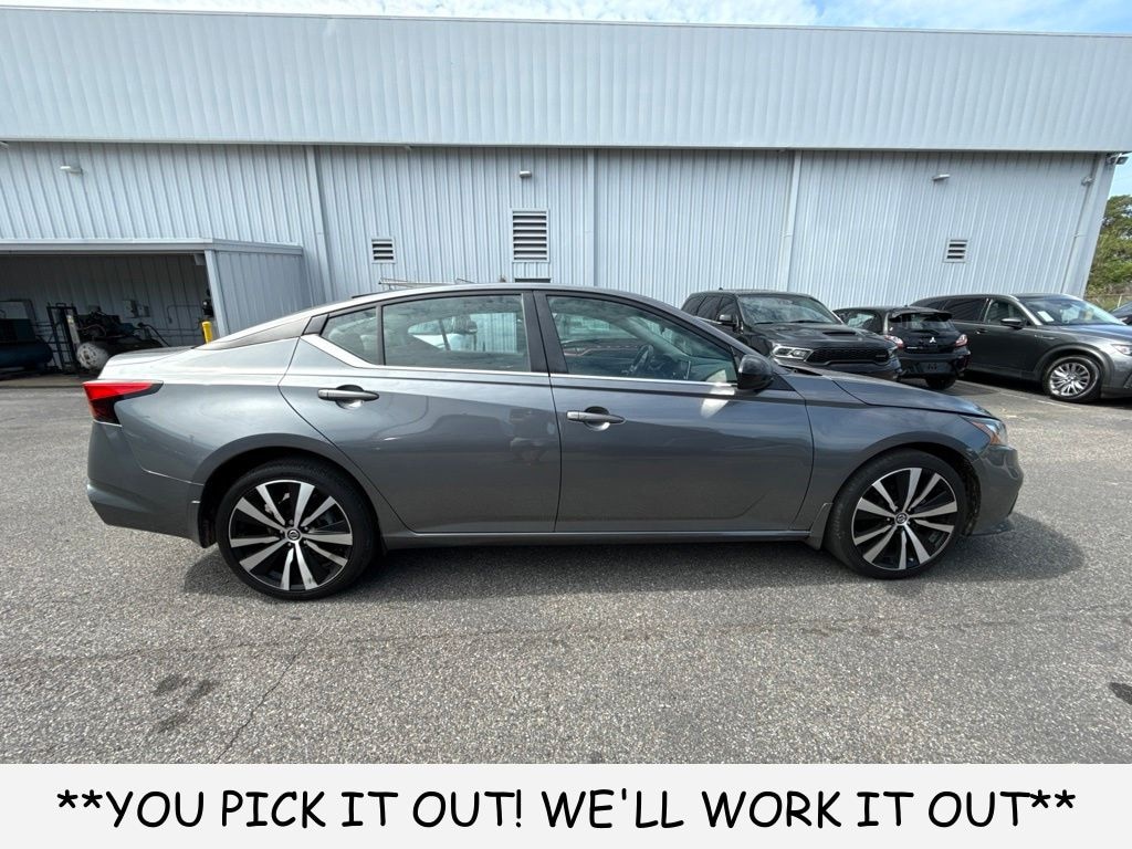 Used 2022 Nissan Altima 2.5 SR Sedan