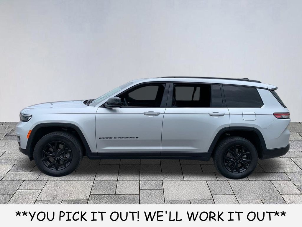 Used 2024 Jeep Grand Cherokee L Laredo SUV