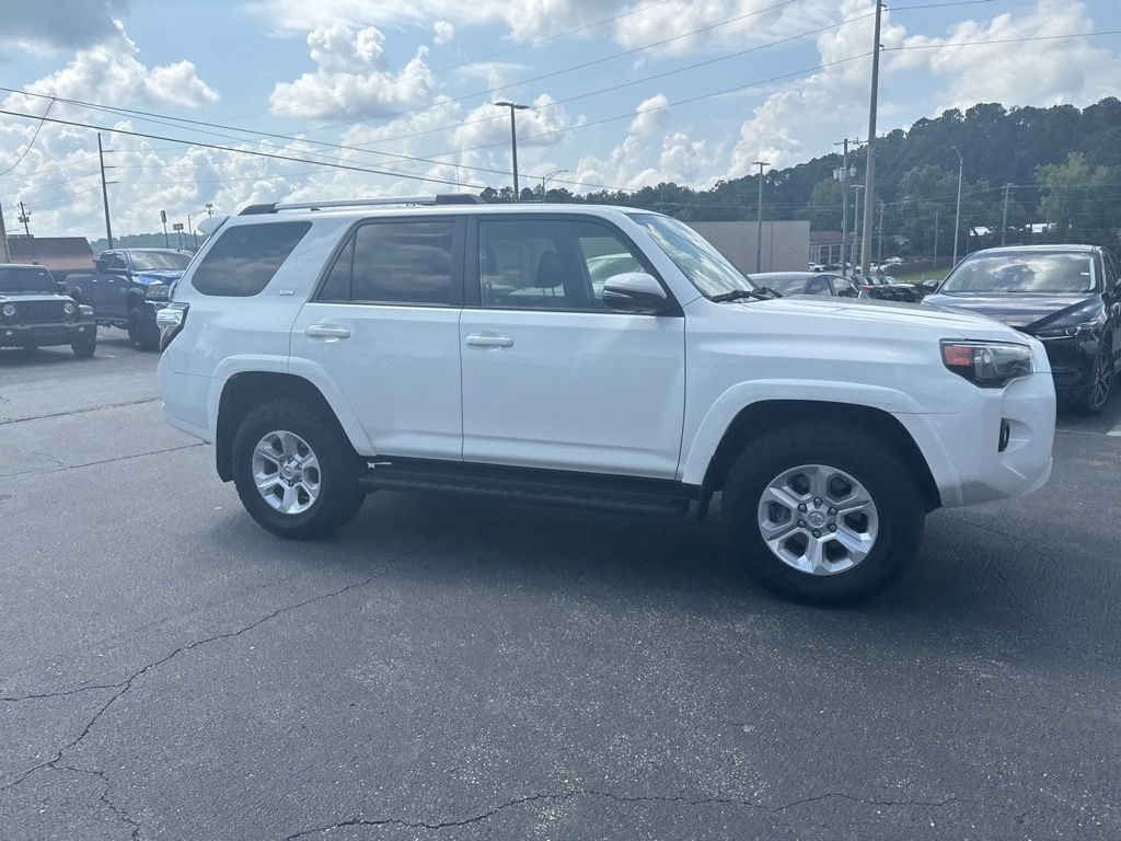 2020 Toyota 4Runner SR5 Premium photo 2