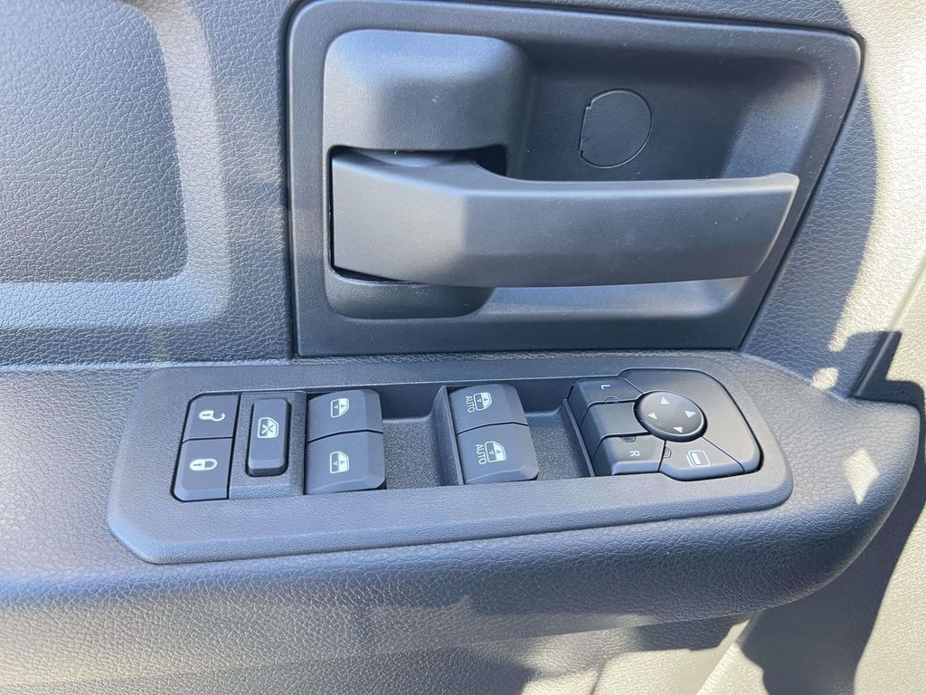 2026 RAM 2500 Tradesman - Photo 12