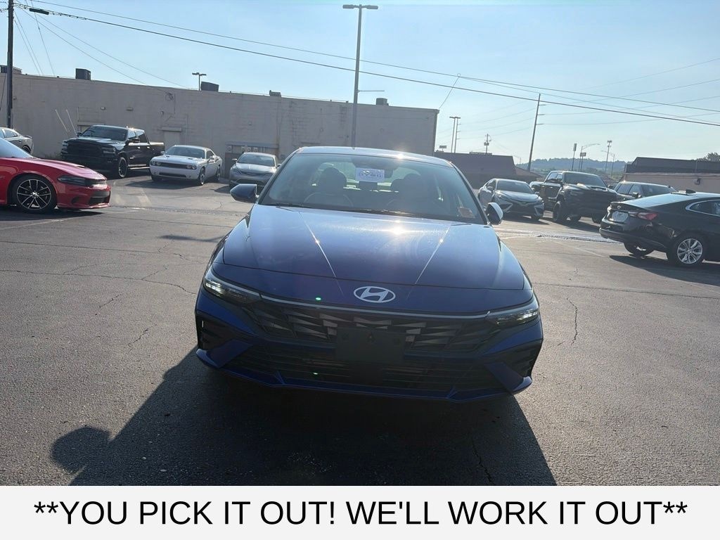 Used 2025 Hyundai Elantra Limited Sedan