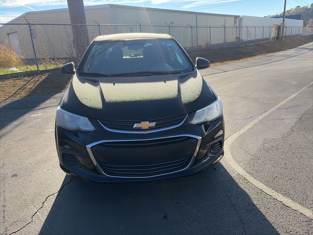 2020 Chevrolet Sonic LT photo 2