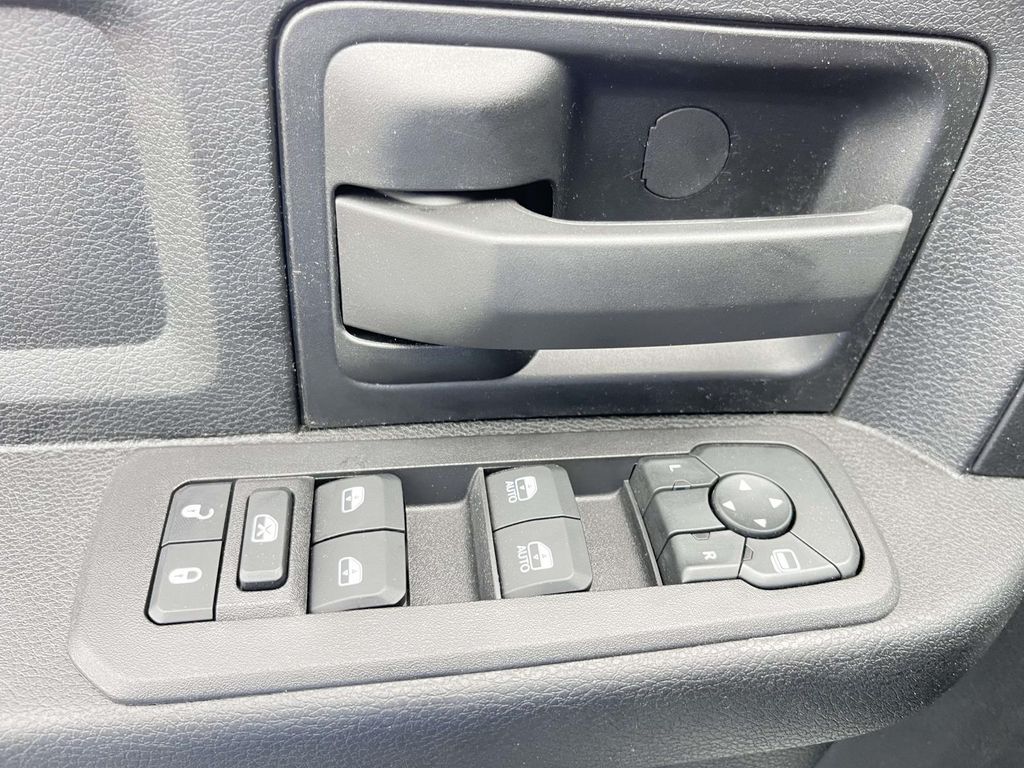 2026 RAM 2500 Tradesman - Photo 12