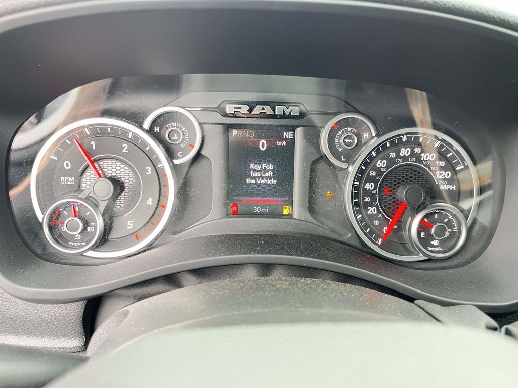 2026 RAM 2500 Tradesman - Photo 14