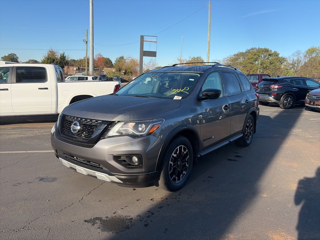 2020 Nissan Pathfinder SV photo 3