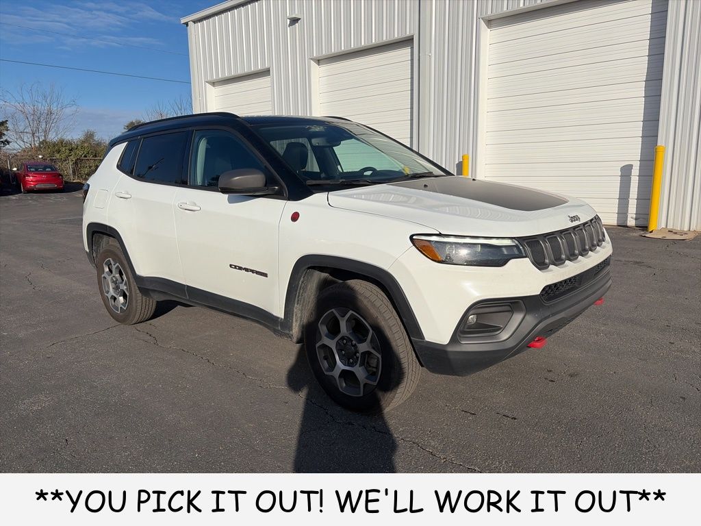 2022 Jeep Compass Trailhawk's photo