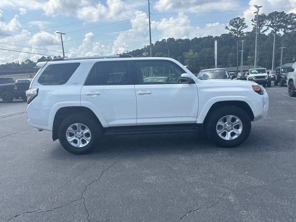 2020 Toyota 4Runner SR5 Premium photo 4
