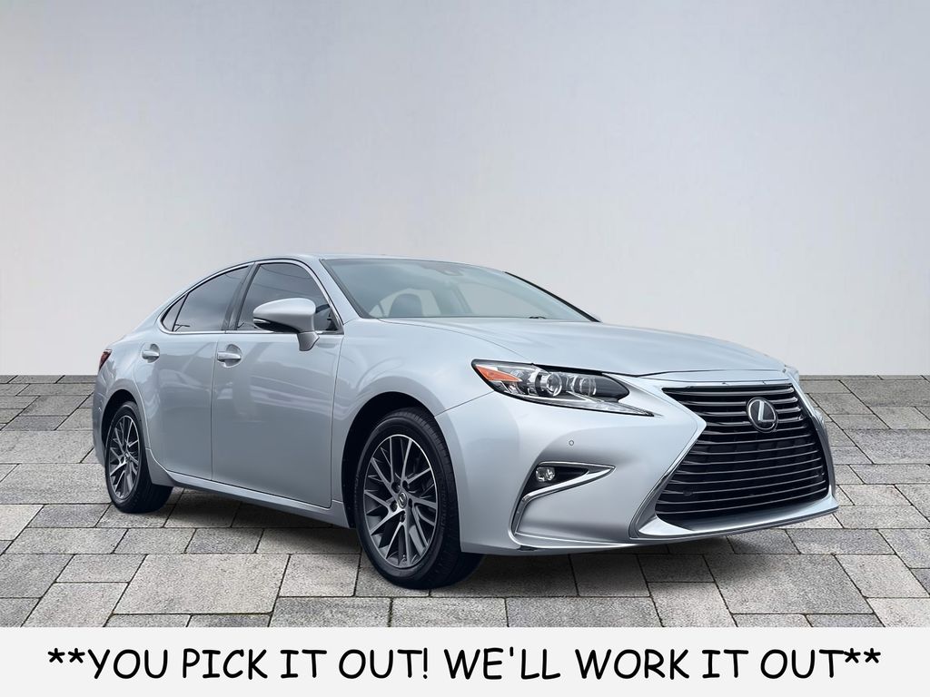 2018 Lexus ES 350's photo