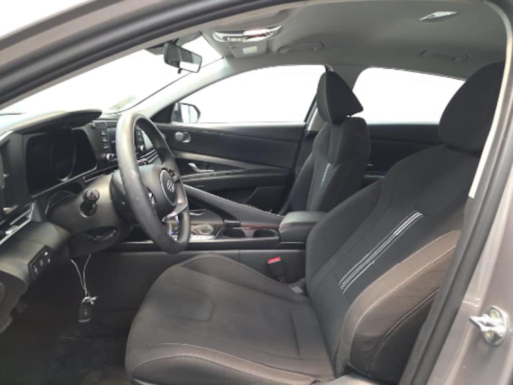 Used 2022 Hyundai Elantra Hybrid Blue Sedan