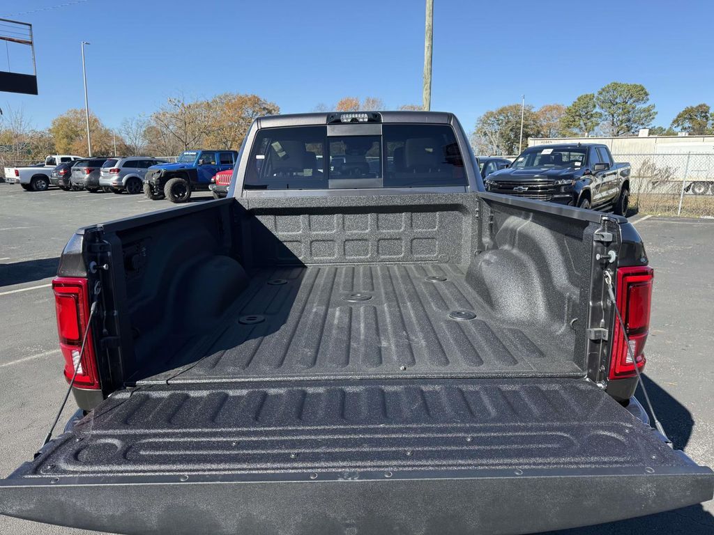 2026 RAM 2500 Laramie - Photo 9