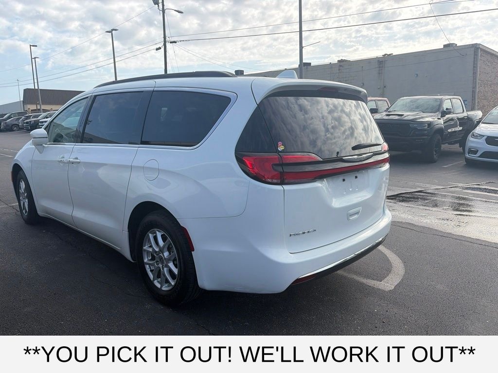 Used 2022 Chrysler Pacifica Touring L Van Passenger Van