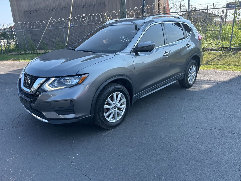 2018 Nissan Rogue SV photo 3
