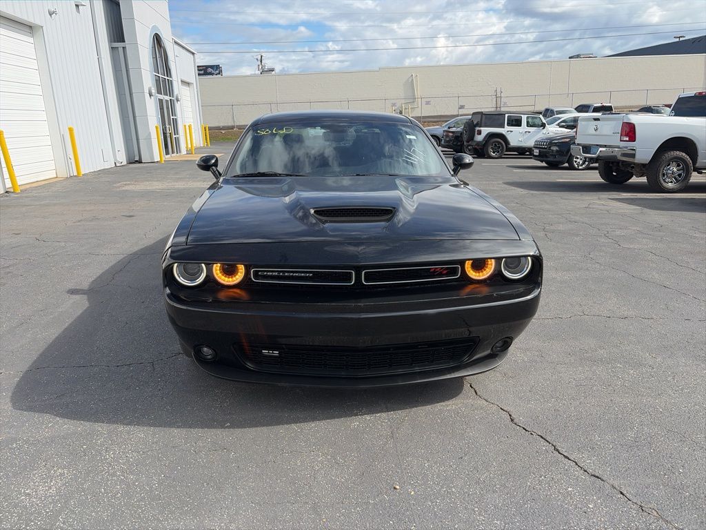 2019 Dodge Challenger R/T photo 2