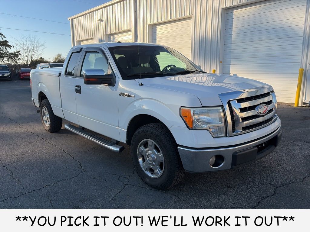 2010 Ford F-150 XL's photo